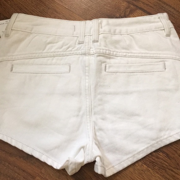 Free people white denim shorts - Picture 5 of 5